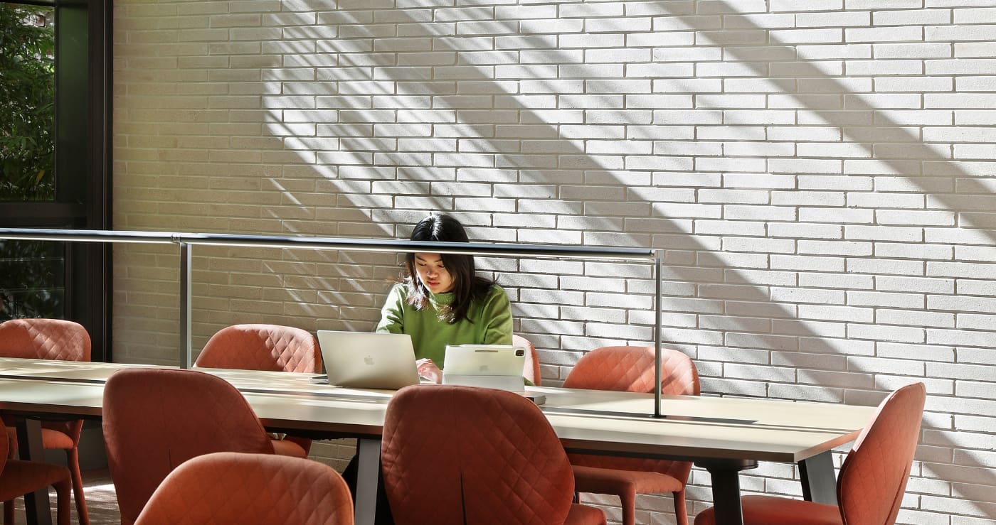 Iglu Melbourne City 前台接待处